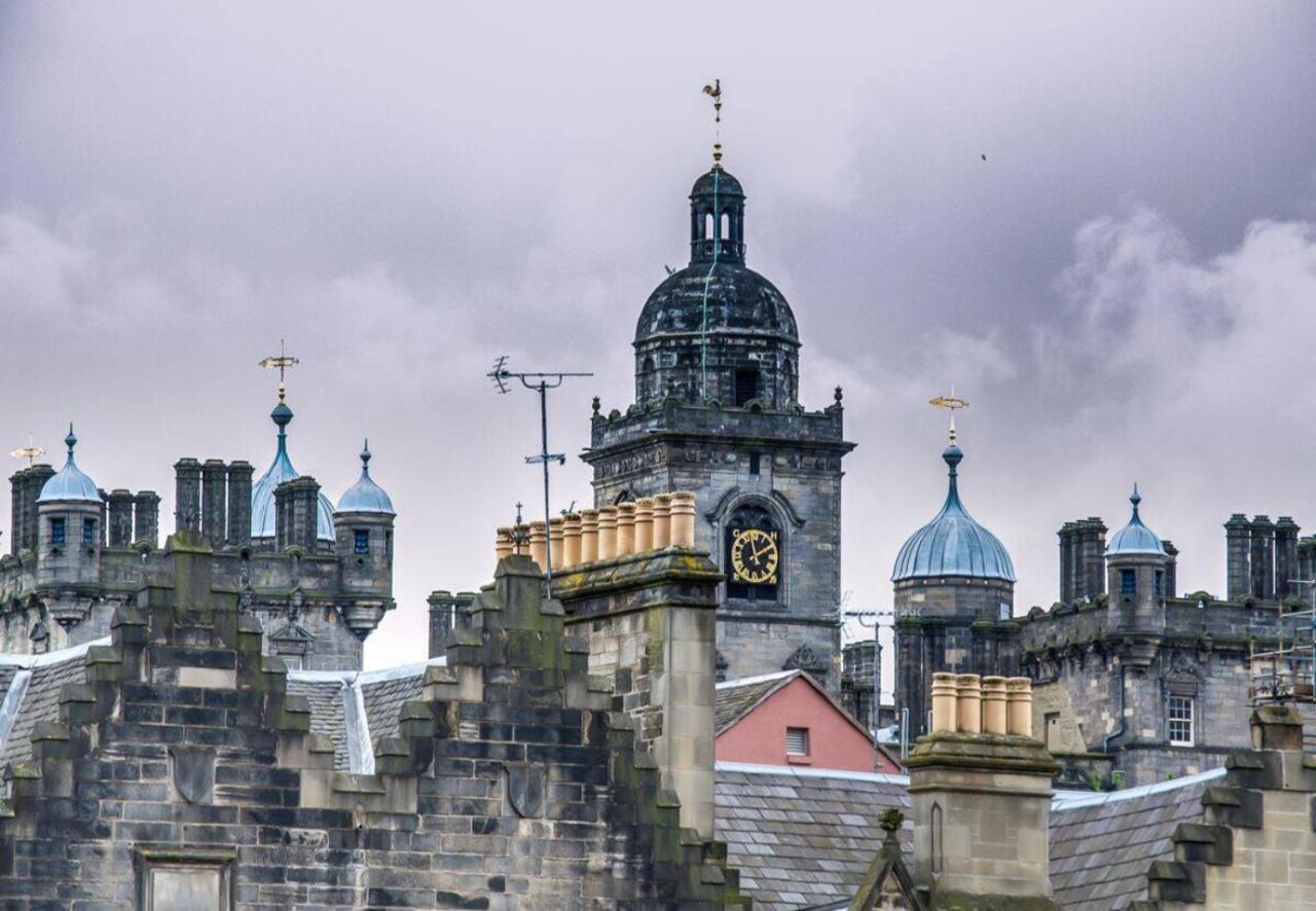 Appartamento Joivy Chic Apt In The Royal Mile Tower Edimburgo Esterno foto