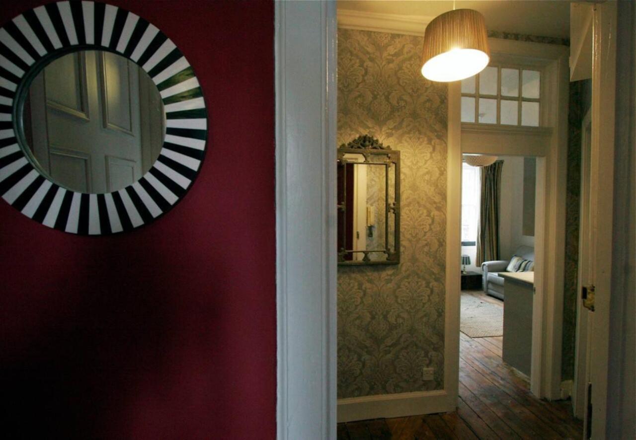 Appartamento Joivy Chic Apt In The Royal Mile Tower Edimburgo Esterno foto