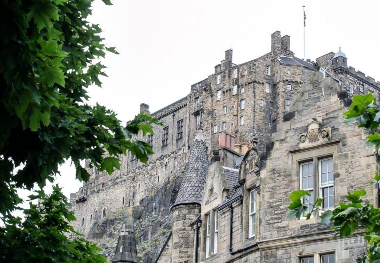 Appartamento Joivy Chic Apt In The Royal Mile Tower Edimburgo Esterno foto